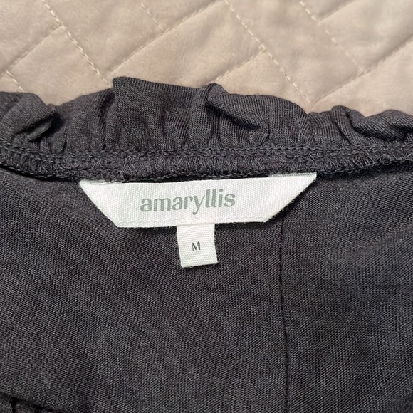 Amaryllis Heartbreaker Blouse - HEATHER BLACK / Medium / NWOT - Picture 5 of 9